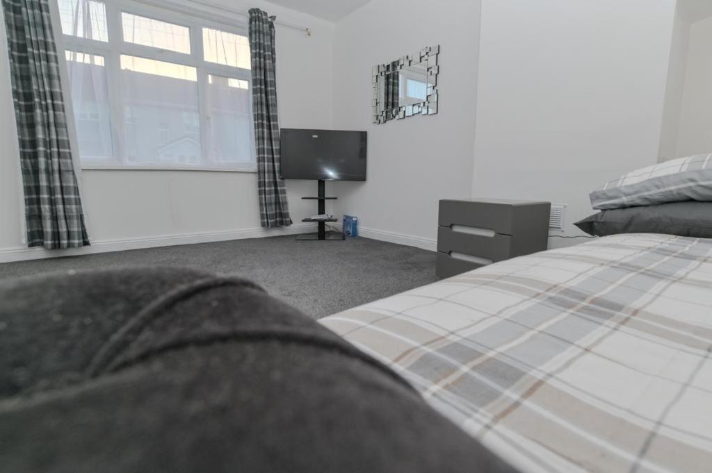 The House Apartment Баркинг Екстериор снимка