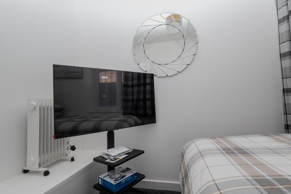 The House Apartment Баркинг Екстериор снимка